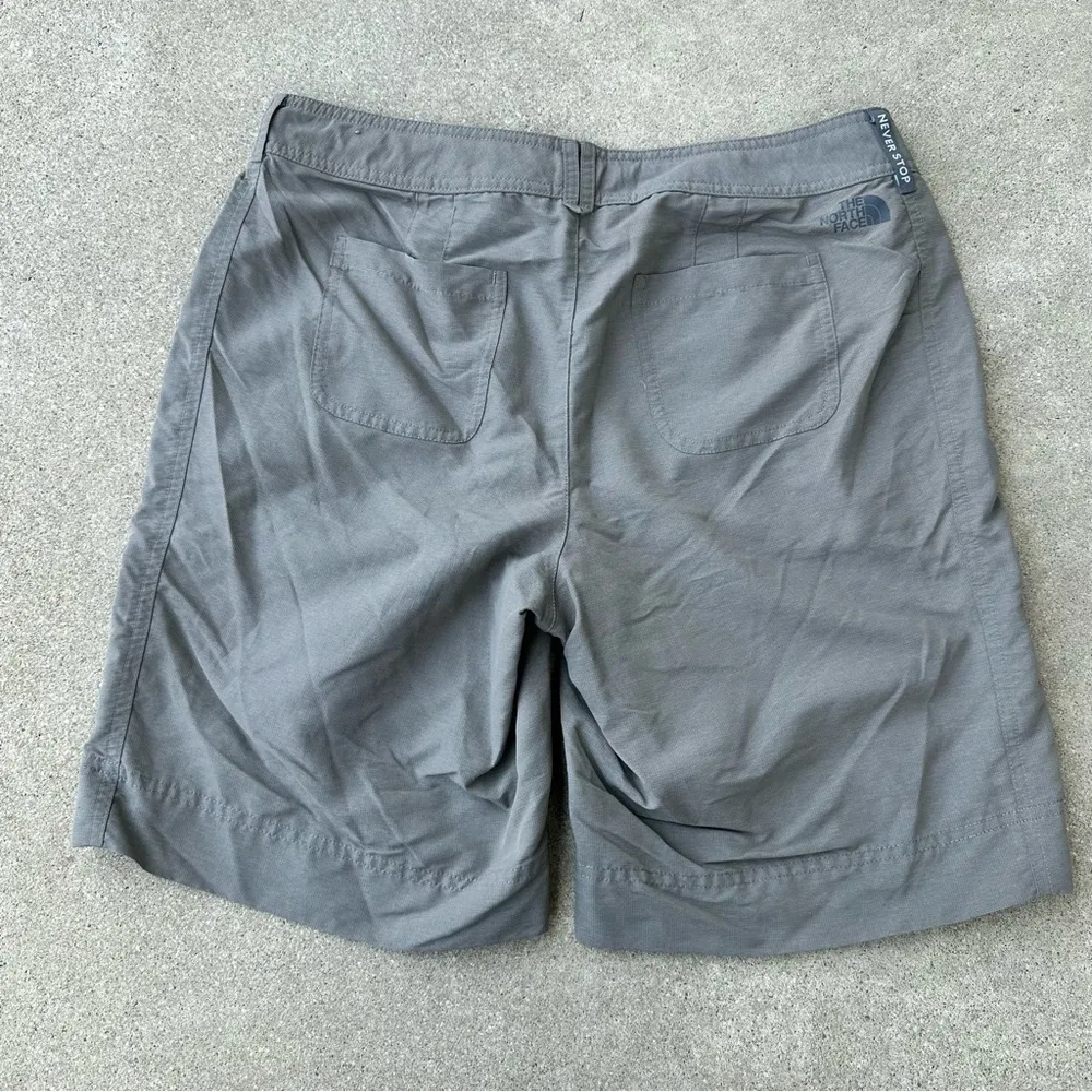 The North Face Rip Stop Hiking Shorts - Image 4