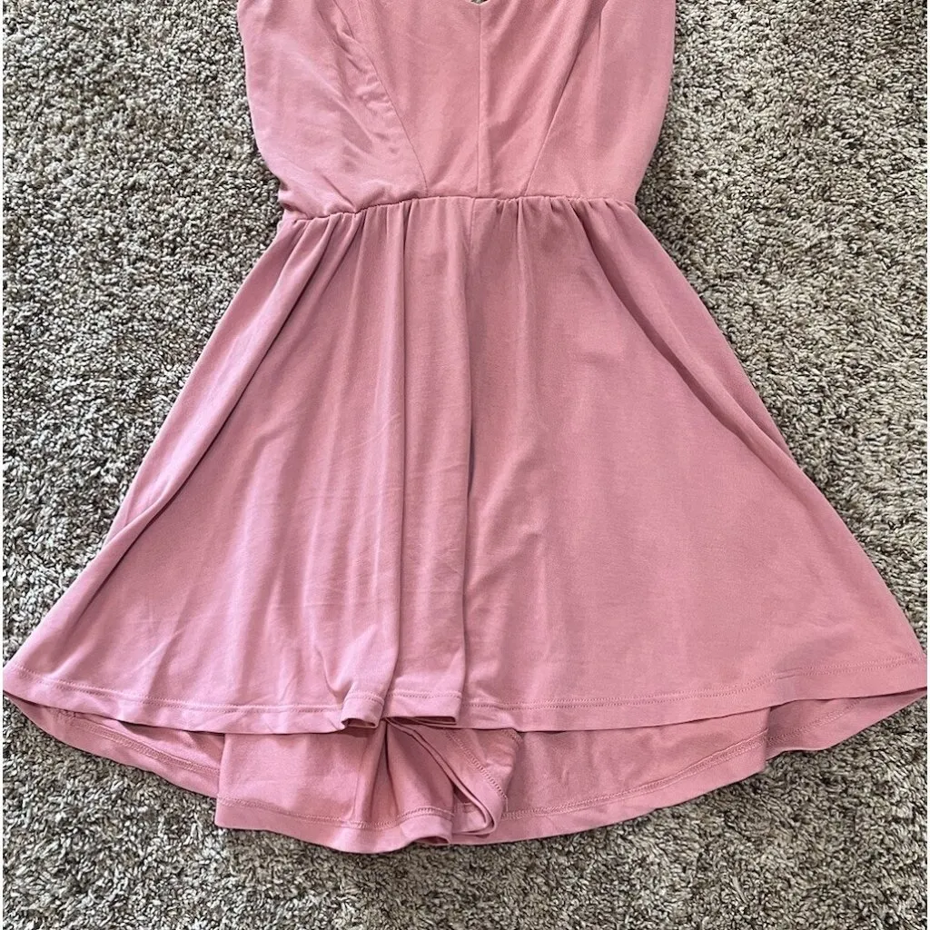 Love Tree Criss Cross Spaghetti Strap Romper Rose Pink ~ Size Small - Image 3