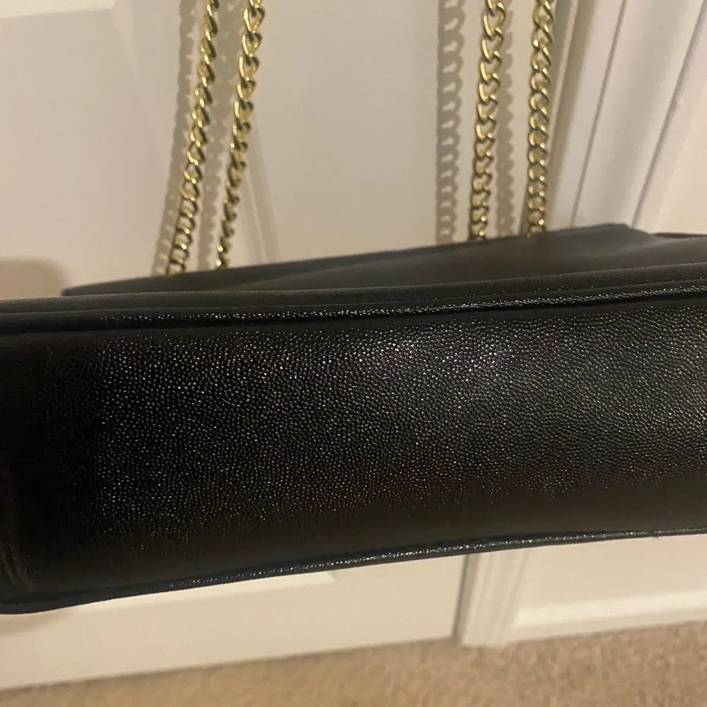 ANNE KLEIN ELEGANT BLACK SHOULDER BAG, EXCEL. COND. - Image 4