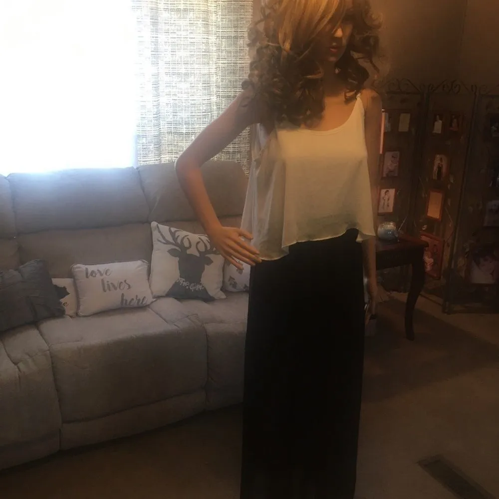 Three hearts maxi dress size med sleevless - Image 10