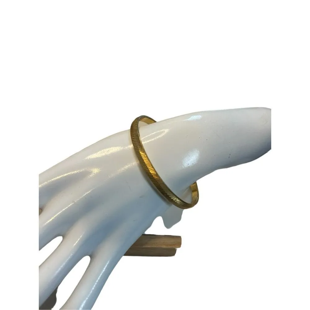 Money signed Gold toned bangle bracelet round - Image 2