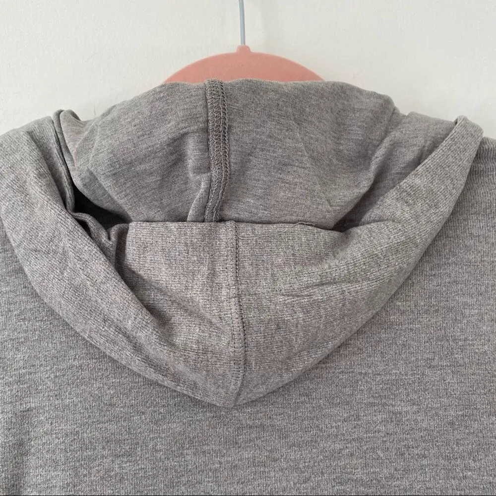 Tahari NWTs Light Gray Stretchy Soft Hoodie Sweatshirt small - Image 5
