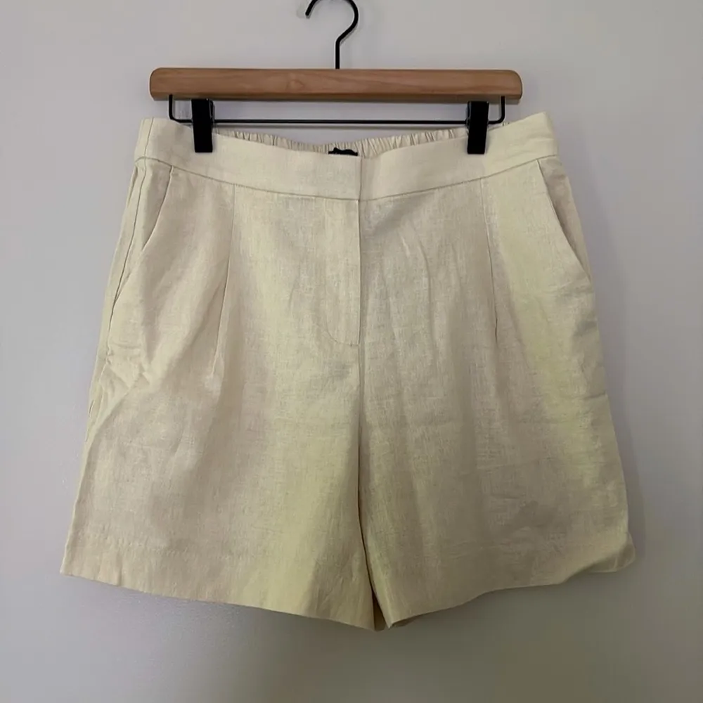 J. Crew Factory Pleated linen - Image 2