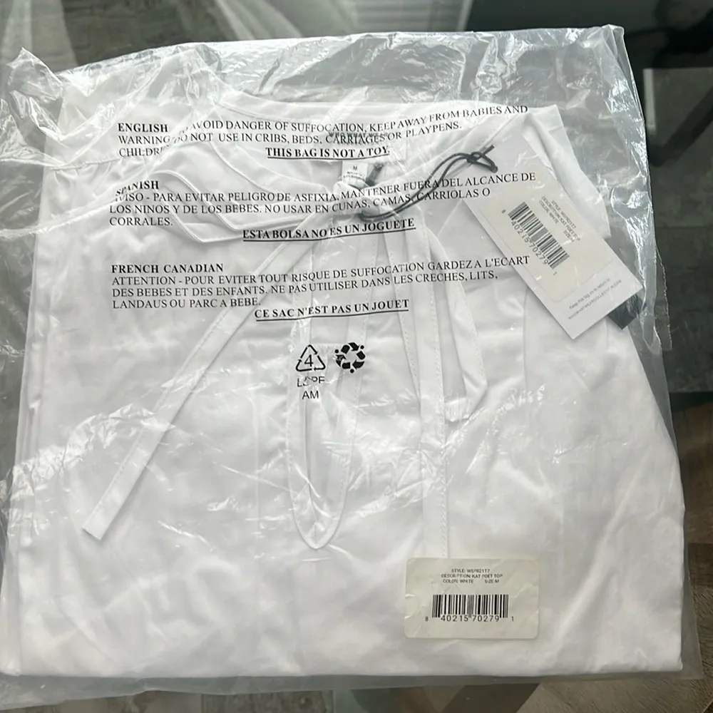 WhoWhatWear Kat Poet Tie Neck Top, White, Size M New w/Tag in Original Packaging - Image 2