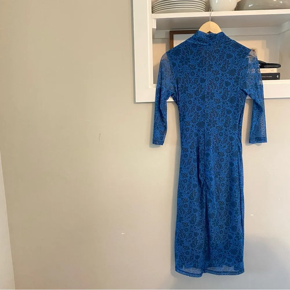 • betabrand wanderlite travel floral dress • - Image 2