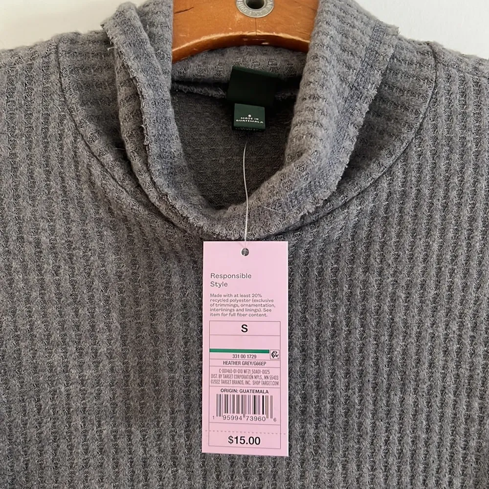 NWT wild fable sweater - Image 2