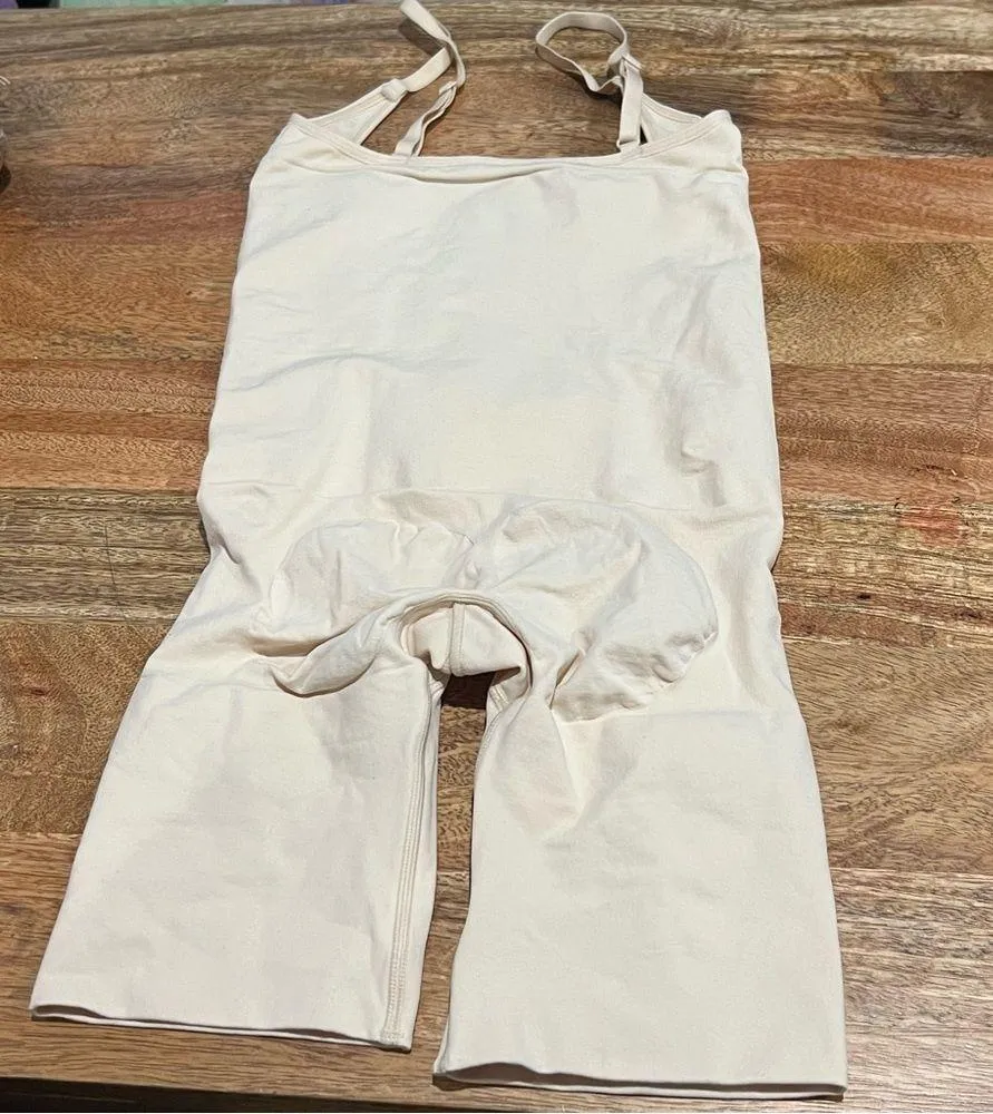 Seamless Sculpt BUTT LIFTING OPEN BUST BODYSUIT Size:L - Image 7