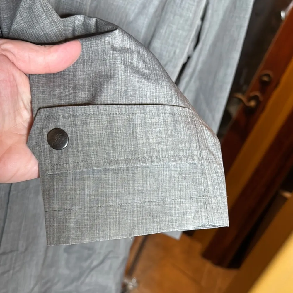 Kirkland Signature Ladies' Trench Coat Light Gray Size XL - Image 9