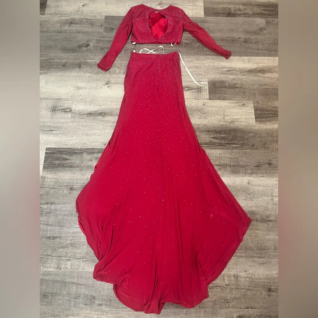 SHERRI HILL Two Piece Long Sleeve Dress with Side Slit in Ruby - Image 4