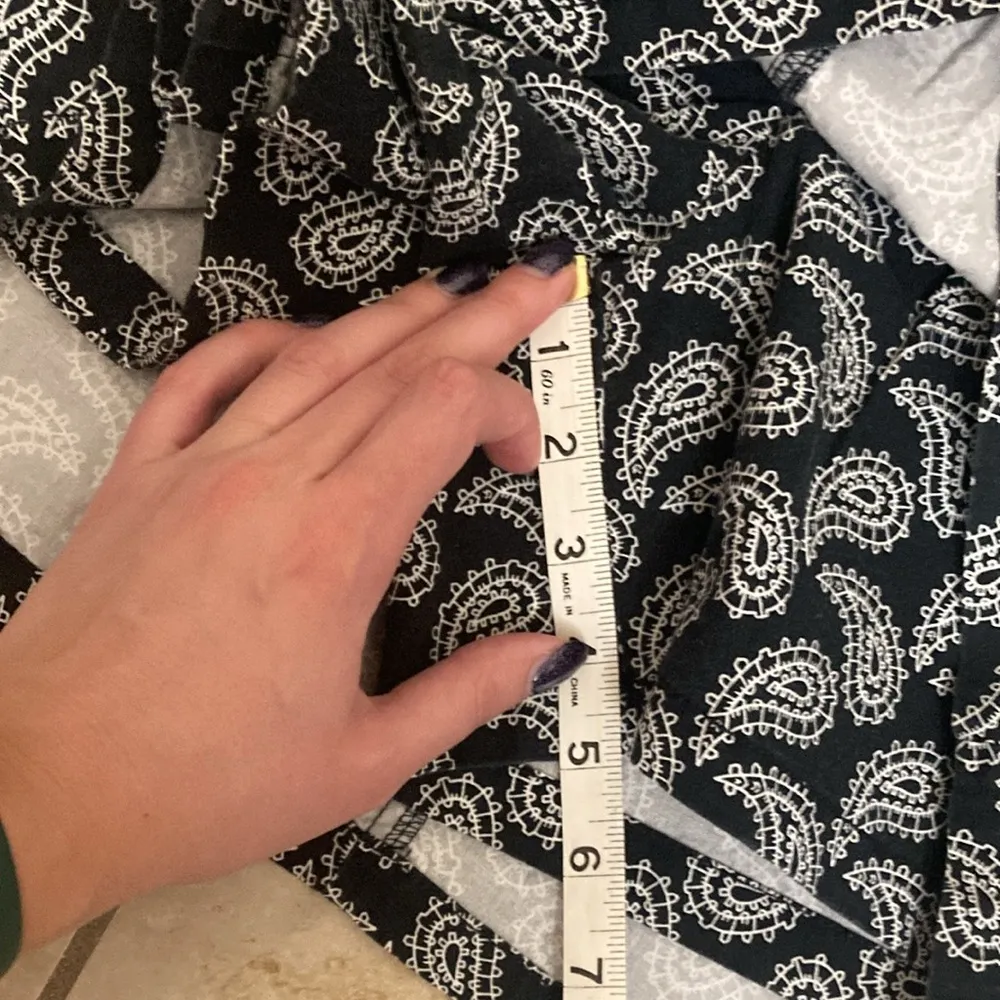 Dockers Navy and White Paisley Skort - Image 10