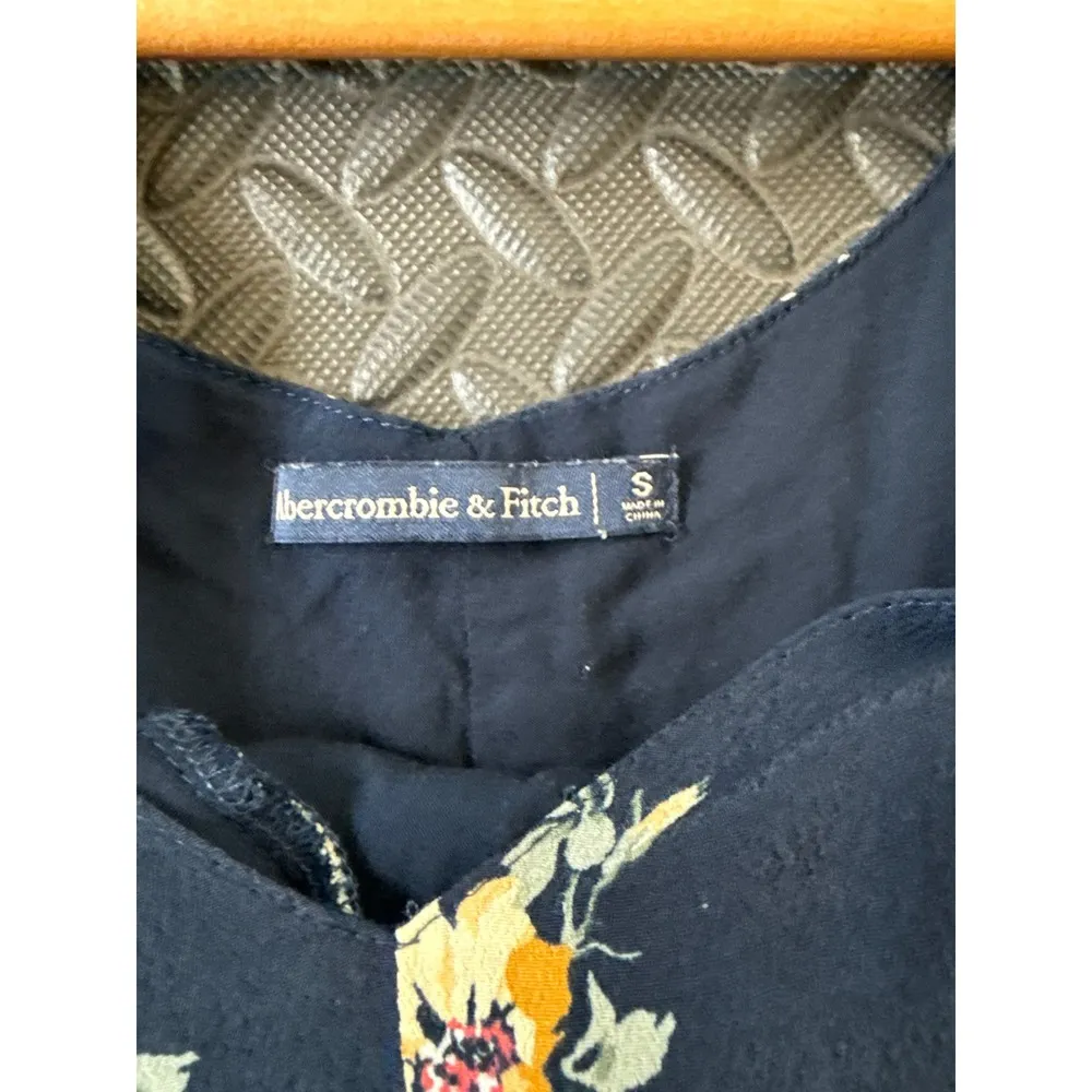 Abercrombie & Fitch Floral Jumpsuit Tie Back V Neck Casual Romper Size S - Image 6