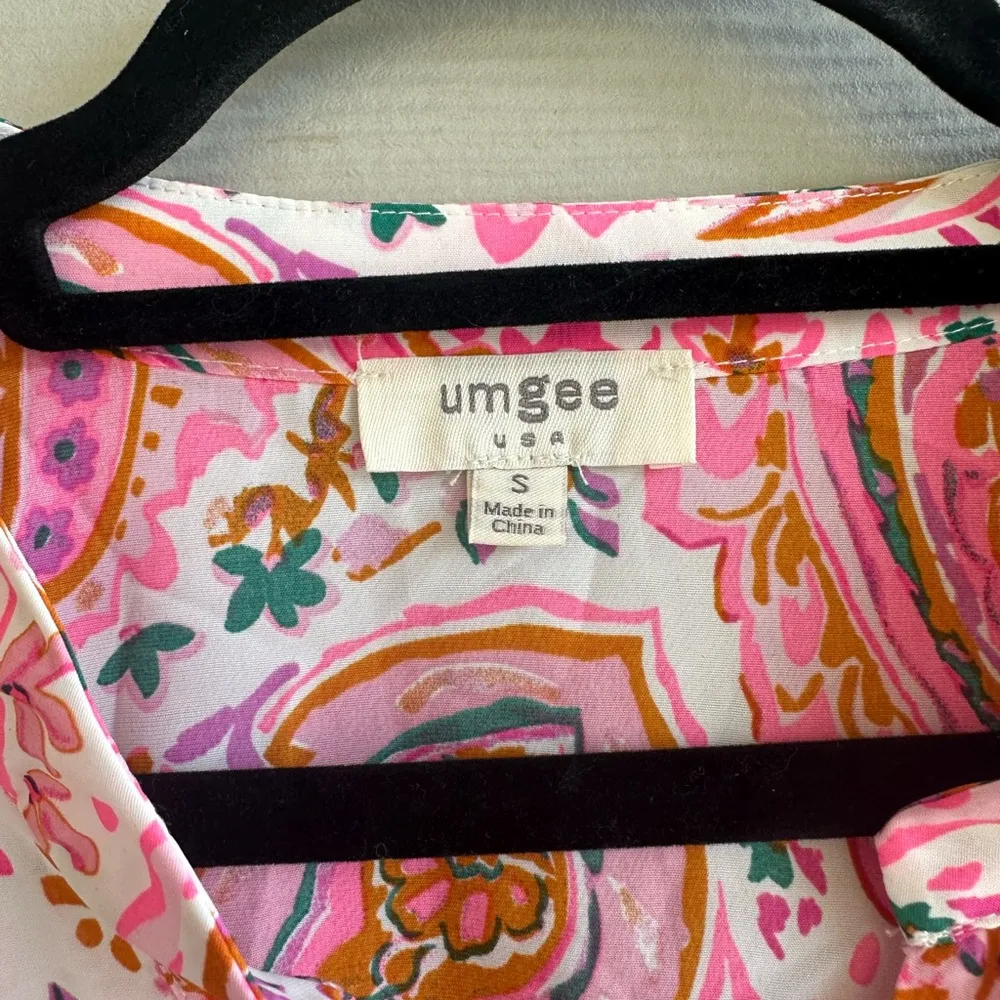 Umgee Pink and Orange Paisley Blouse - Image 2