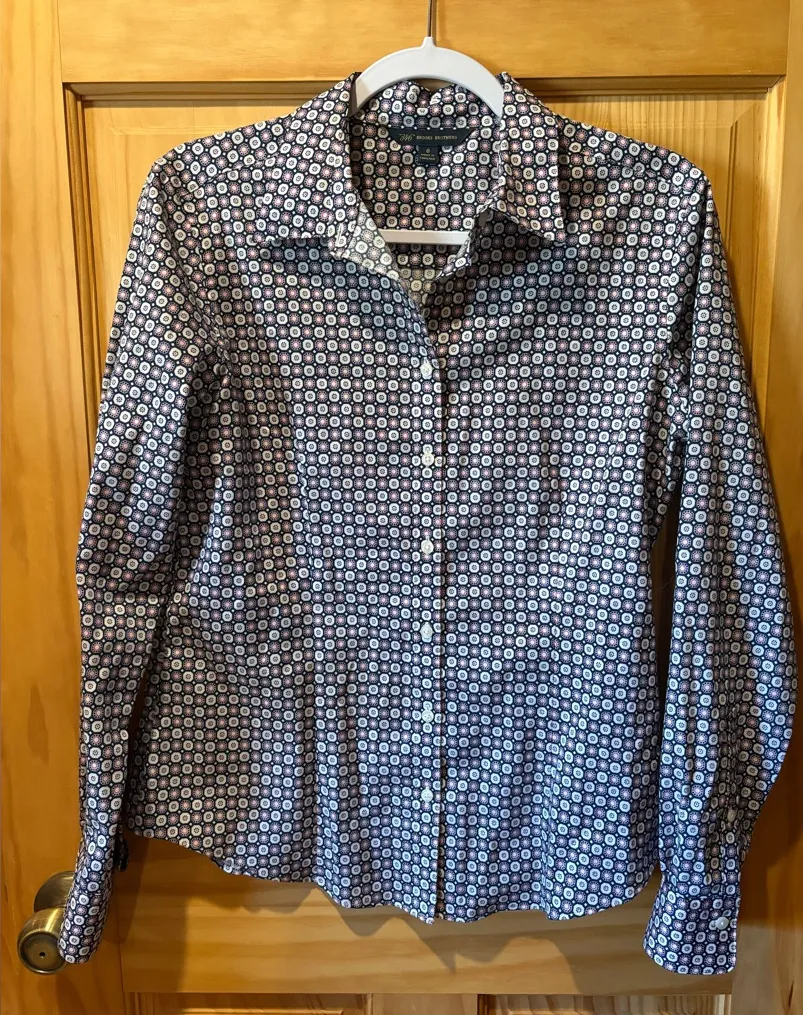 Brooks Brothers 346 long-sleeve button-down shirt geometric print women’s size 8 - Image 1