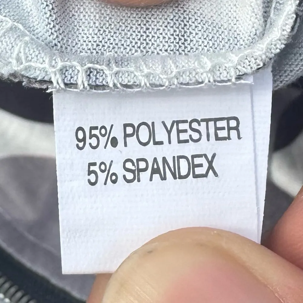 Grey patterned zip - Image 11