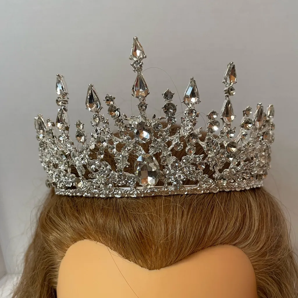 Sparkling Silver Crystal Tiara - Image 4