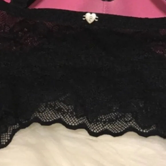 Victoria’s Secret PINK Lace Black Push-up Bralette - Image 13