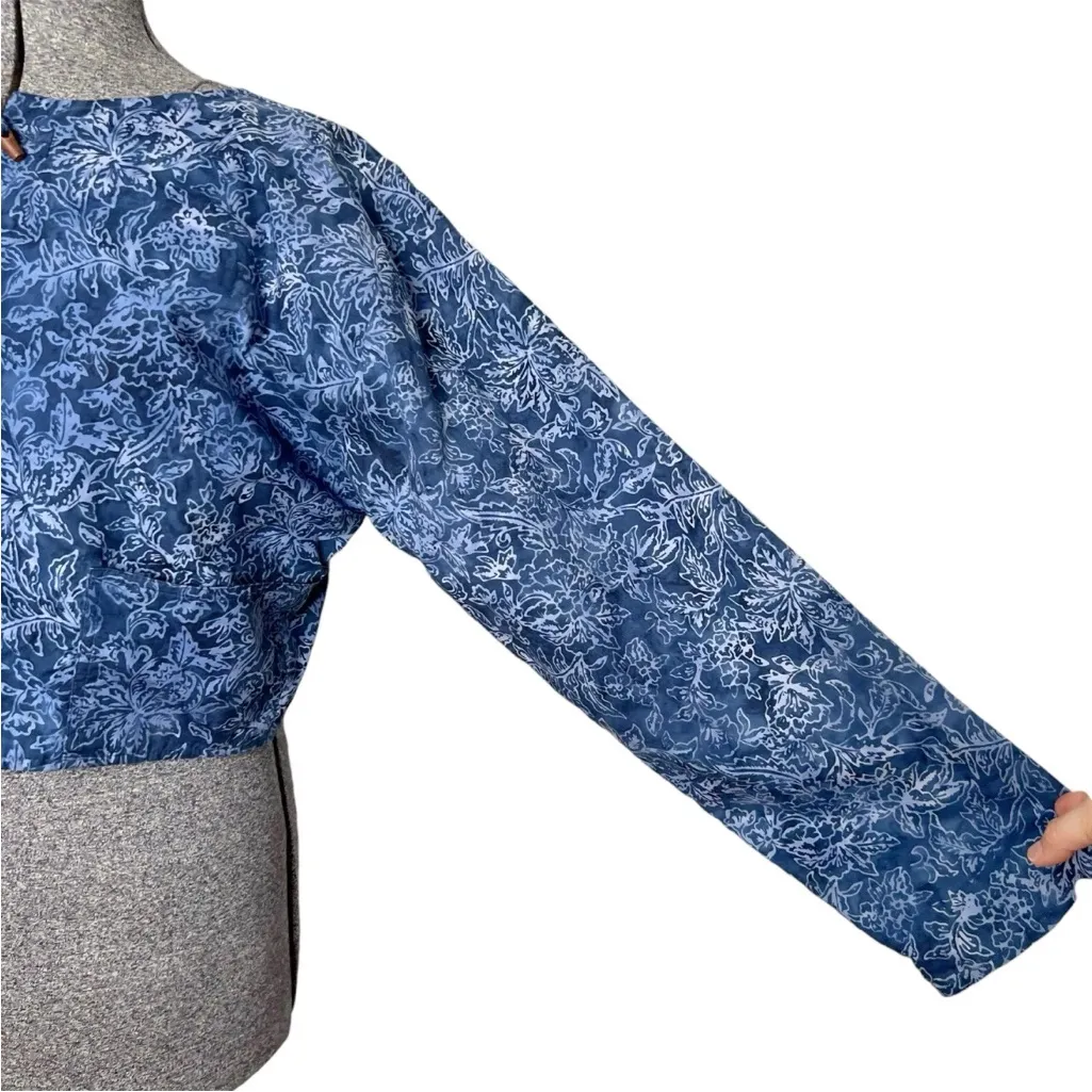 Made In Guatemala 100% Cotton Blue Floral Fern Print Cropped Jacket Size undefined - Image 4