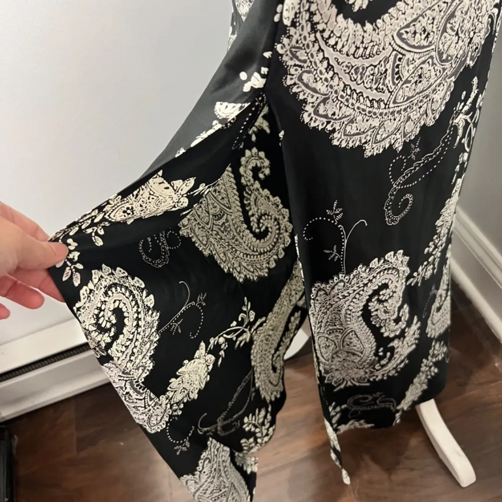 Y2K Victoria’s Secret Maxi Satin Slip Dress Low Exposed Back - Image 3