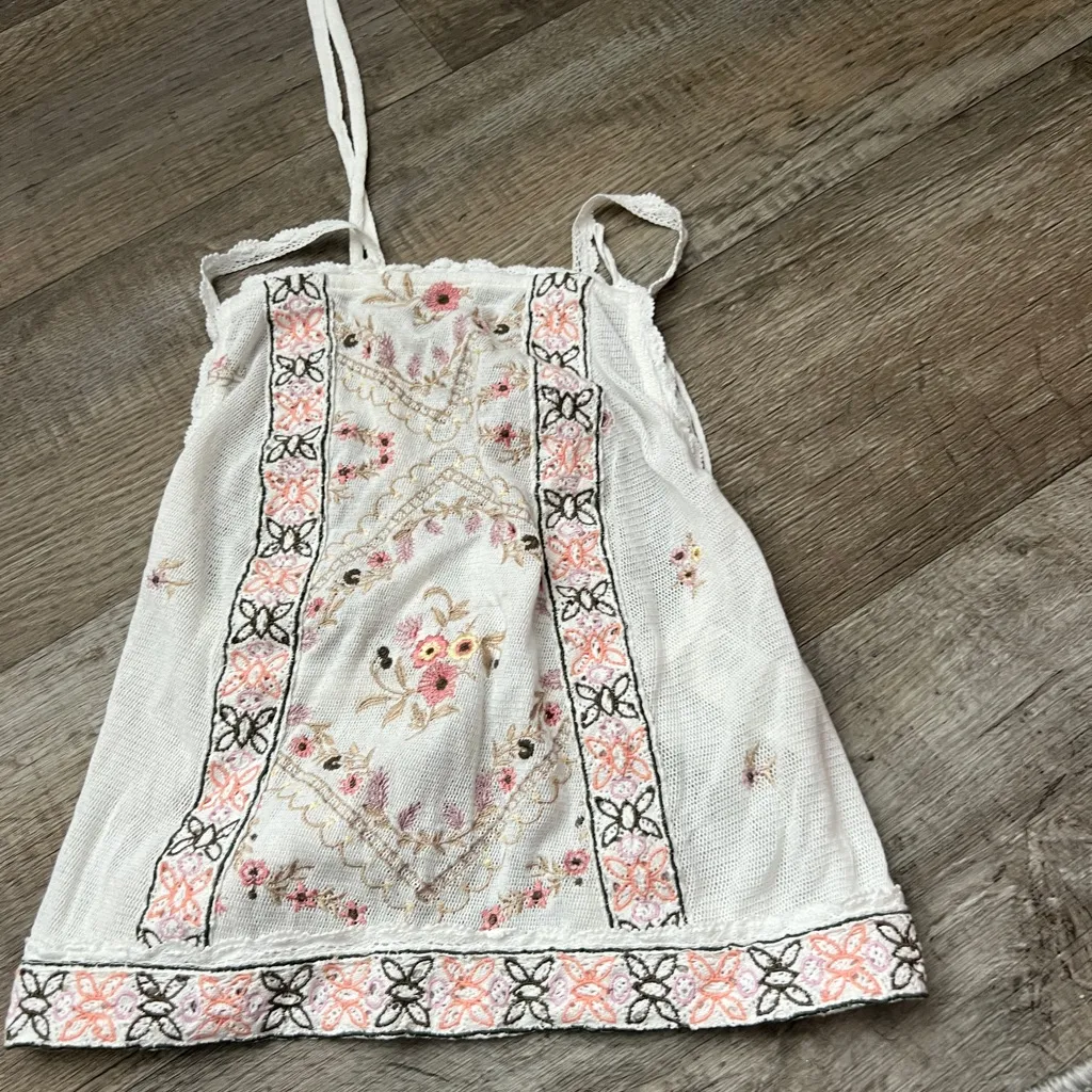 NWT free people garden party top in ivory Embroidered White Crop Top - Image 12