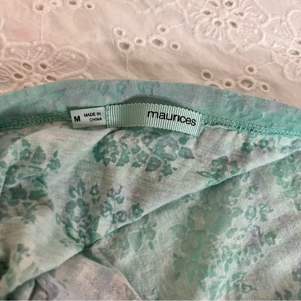 Maurice’s Mint Green Floral Women's Top - Image 3