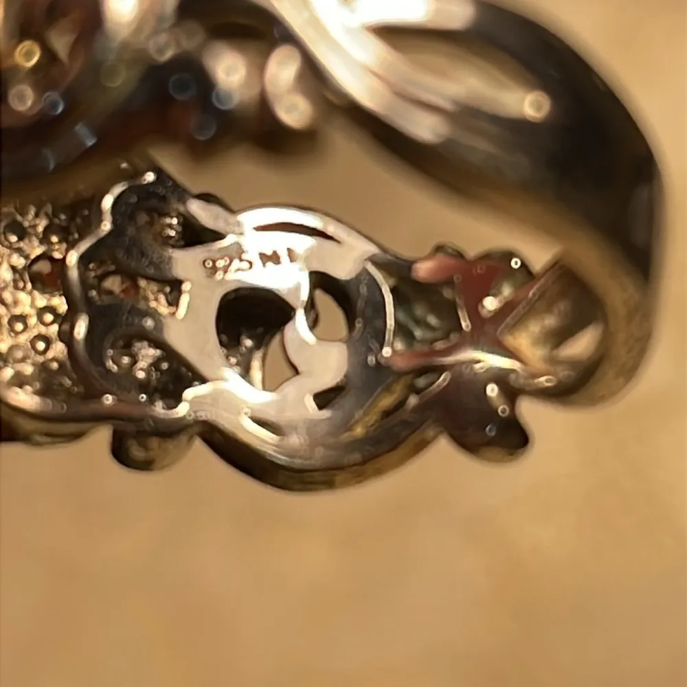 Silver and Gold Blue Sapphire Ring - Image 9