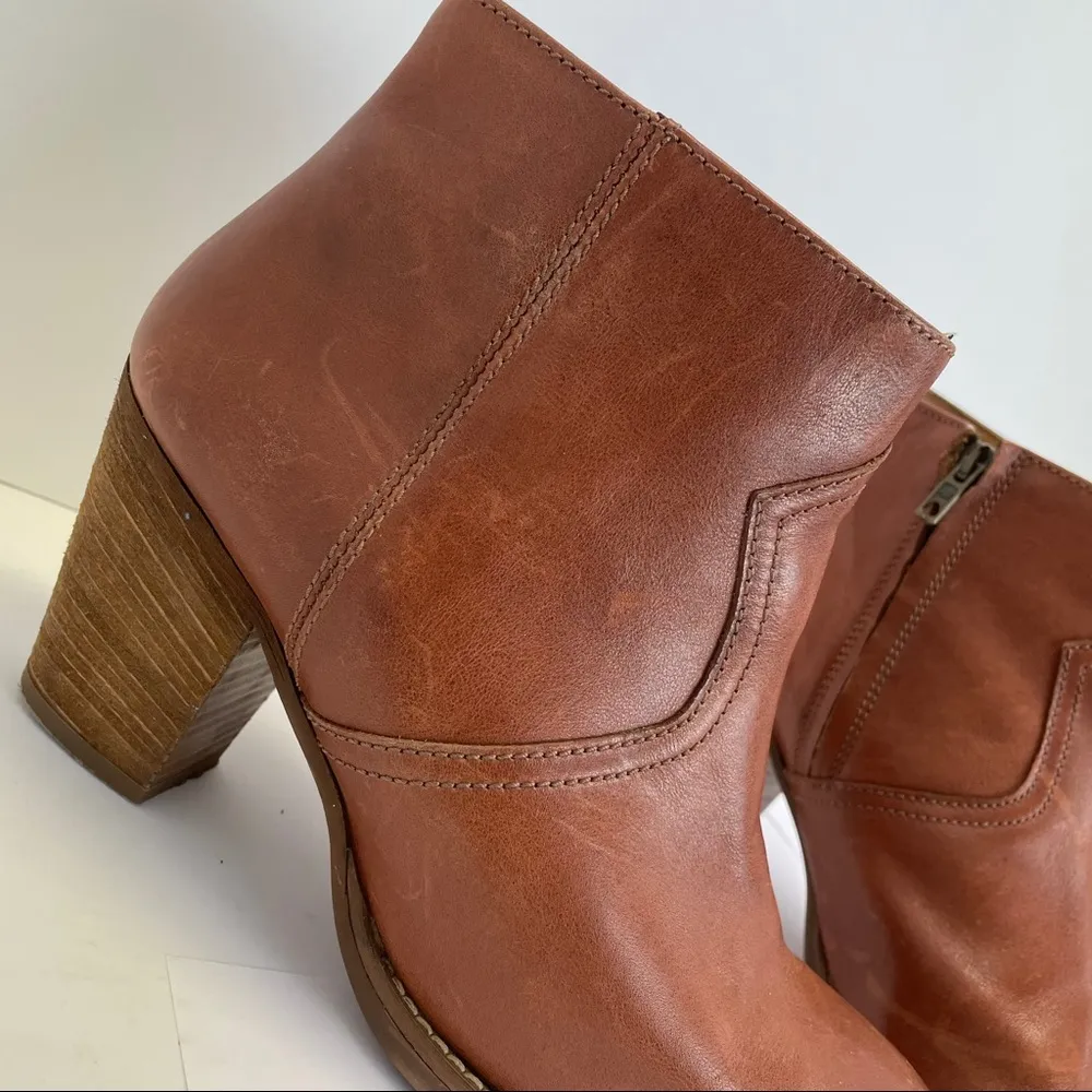 Madewell 1937 Leather Winston Ankle Booties - Image 6