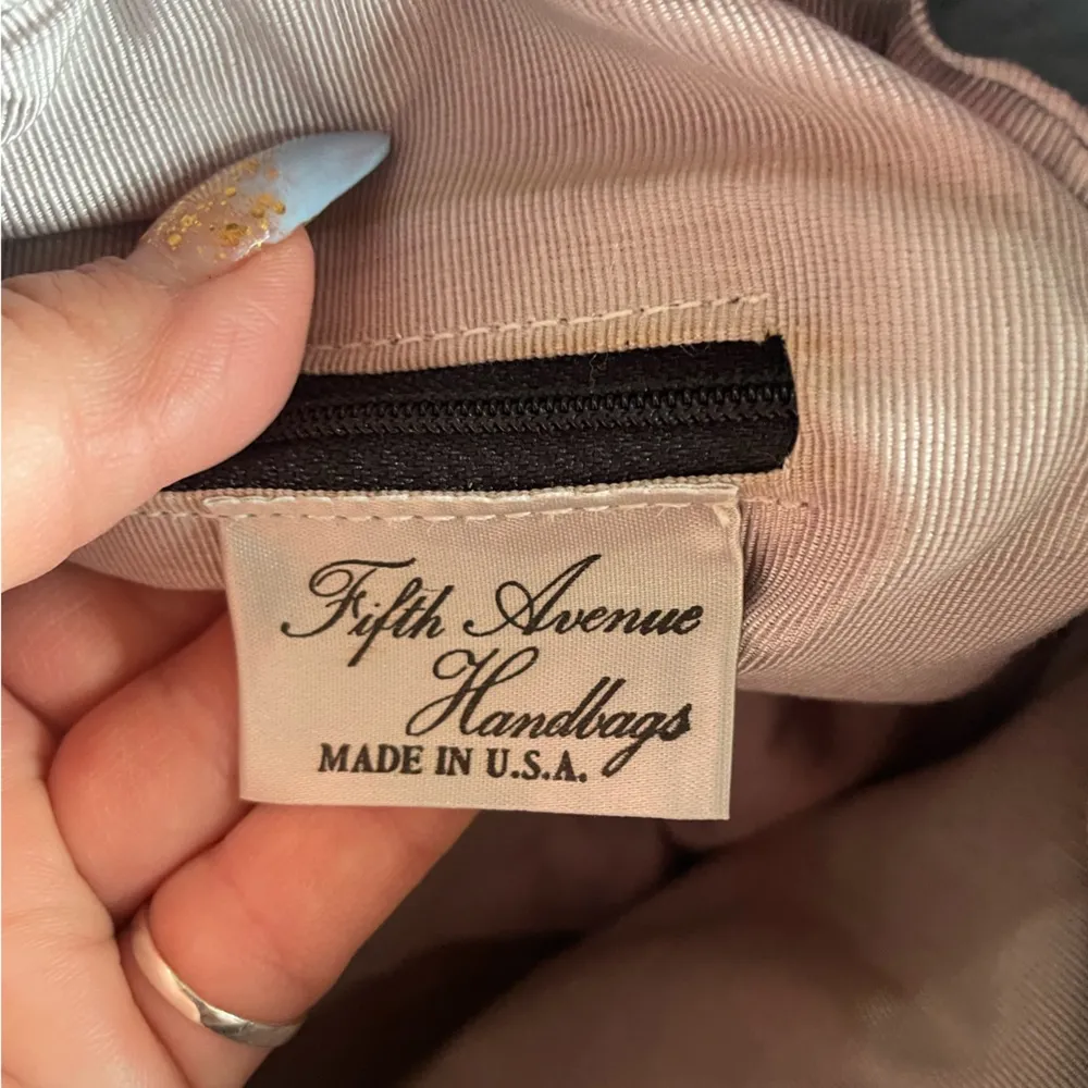 Fifth Avenue Handbags Vintage Leather Patchwork Purse Black - Image 2