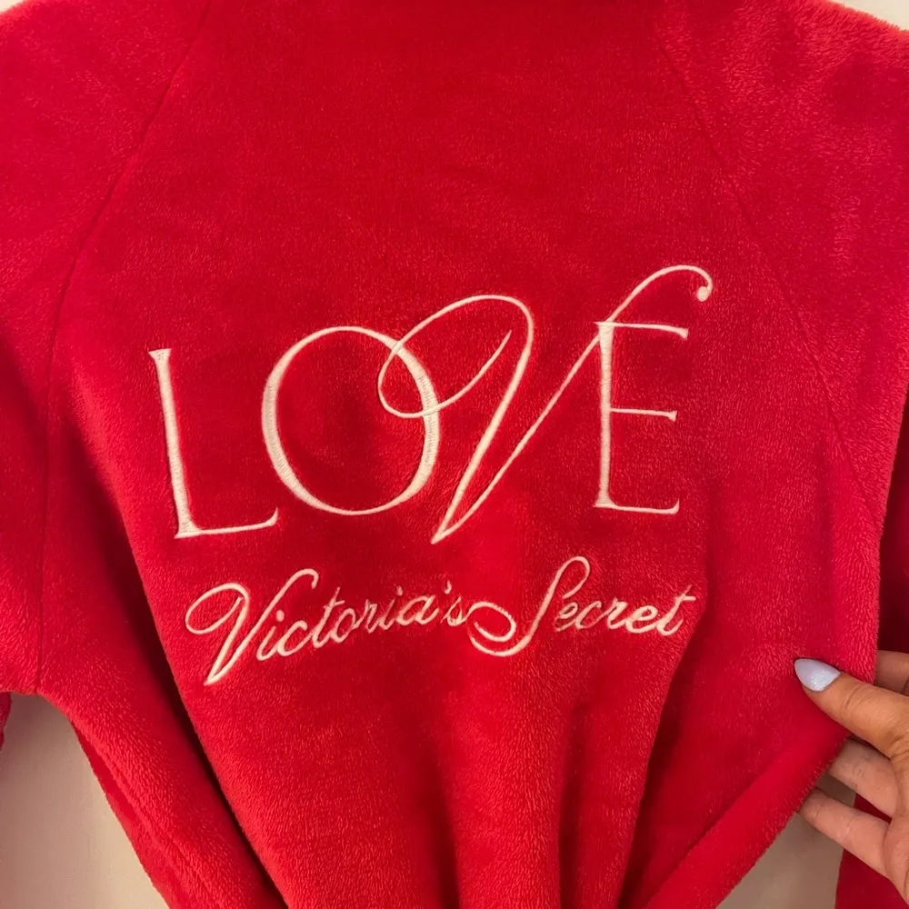 RARE Victoria’s Secret red robe - Image 7