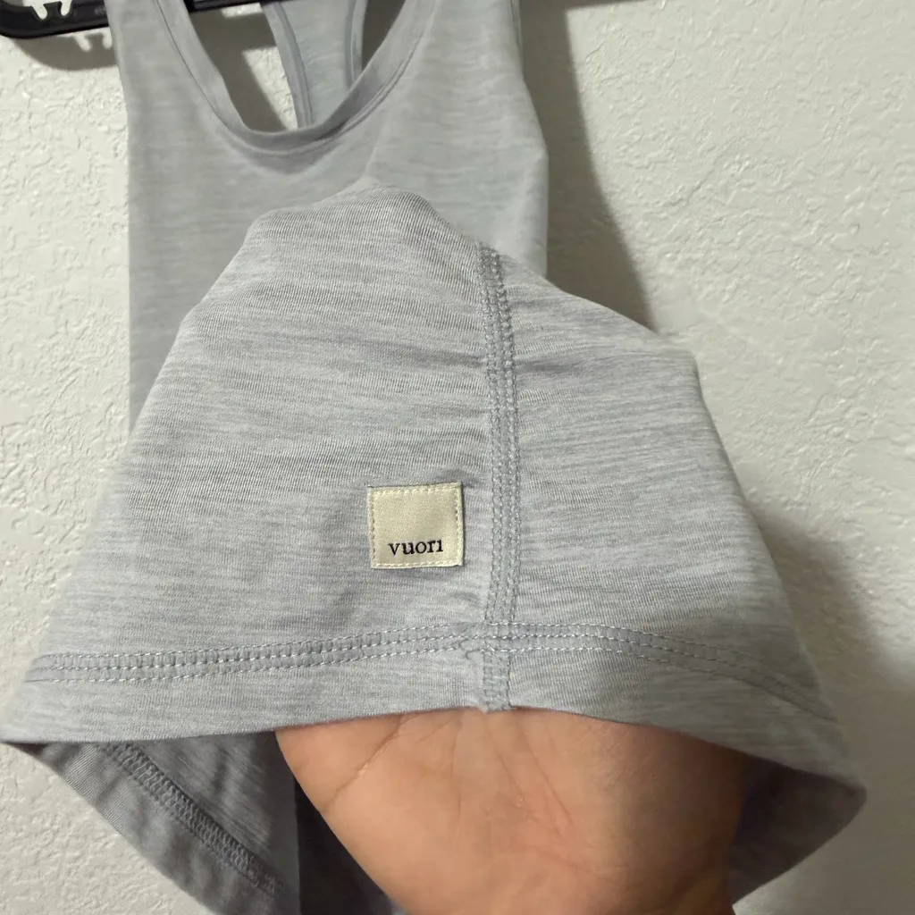 Vuori Lux Performance Tank Top - Image 4