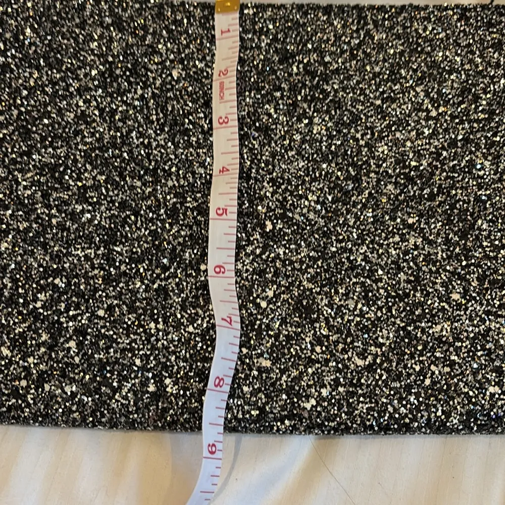 BLACK AND SILVER GLITTER LARGE WRISTLET NO BRAND 12” X 9” ZIPPER ON TOP - Image 5