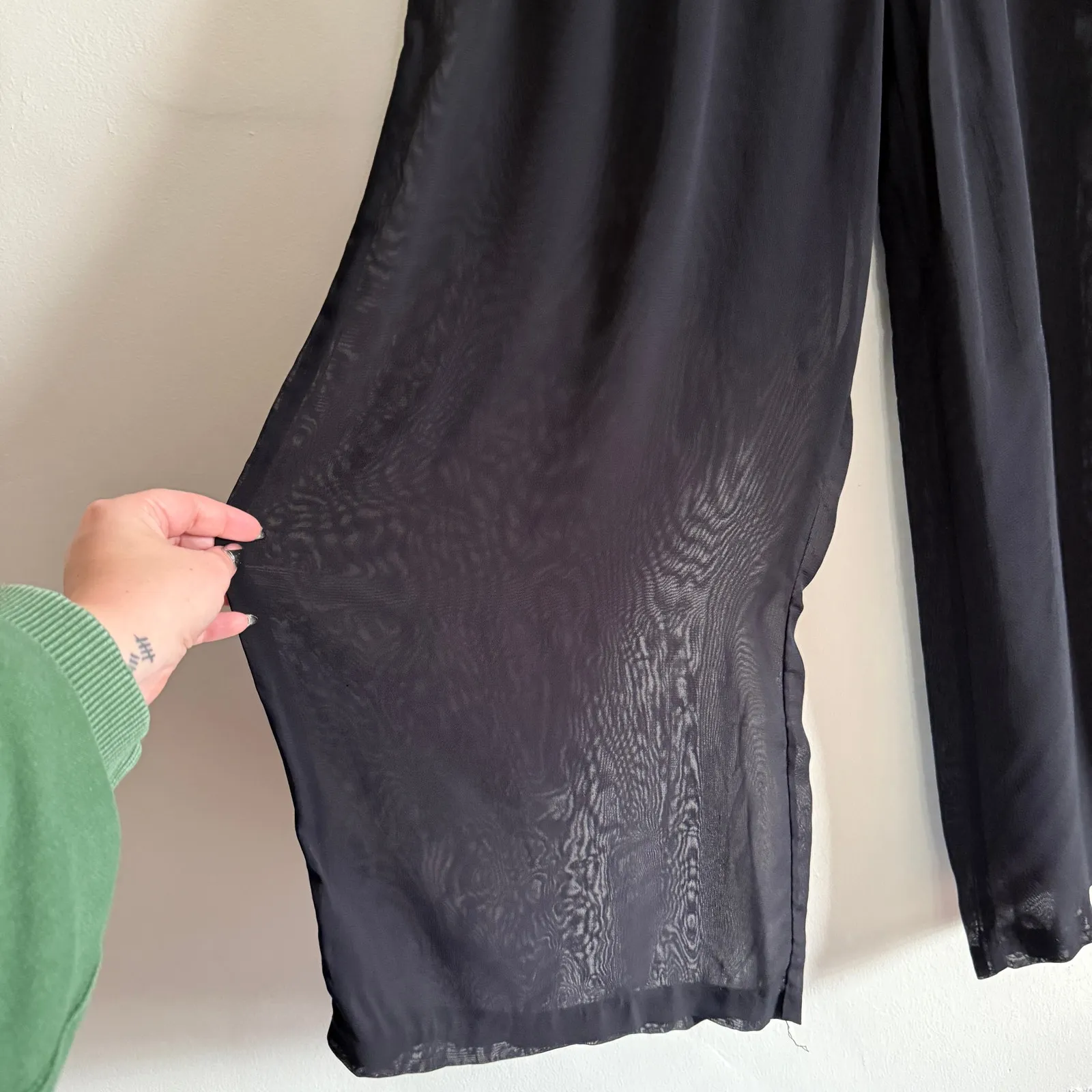 90s Vintage LAUNDRY | Black Sheer Wide Leg Chiffon Palazzo Pants | Size 8 - Image 2