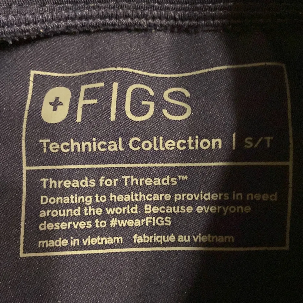 FIGS pants size S excellent condition navy blue color inseam 30” waist 30” - Image 8