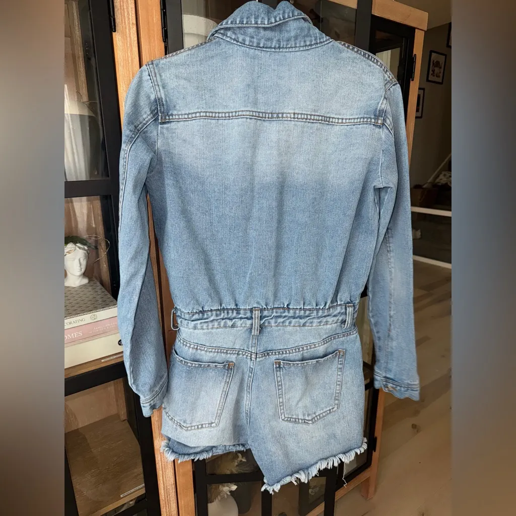 Paige denim romper long sleeve button down collar western shorts light wash - Image 4