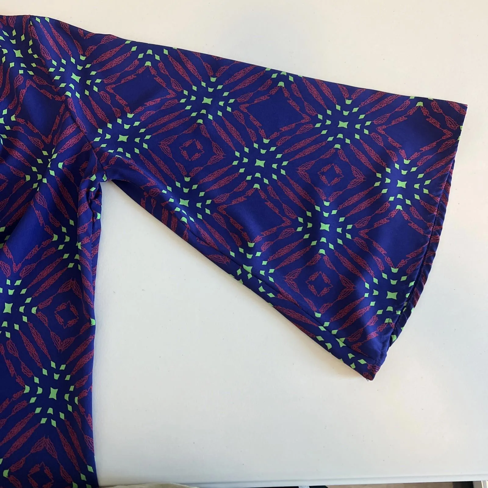 Newbury Kustom Asymmetrical One Sleeve Purple Print Dress Size Small - Image 9