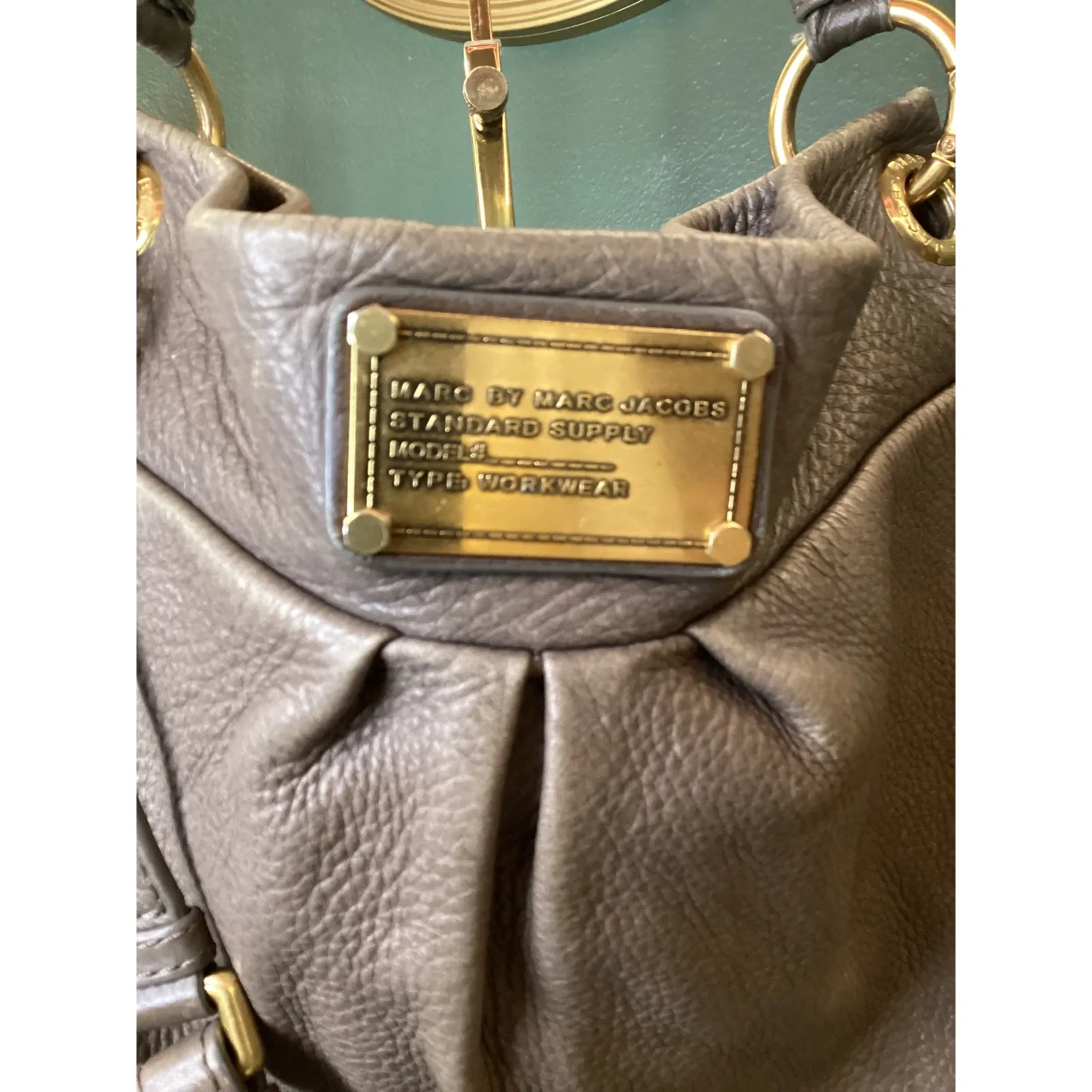 MARC BY MARC JACOBS Standard Supply Model 2 Taupe Leather Hobo Shoulder Bag - Image 4