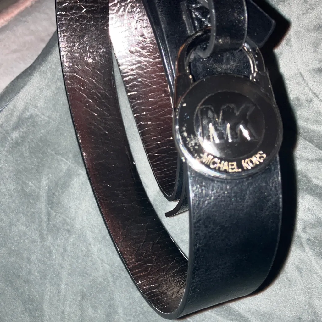 Michael Kors Black Belt with Silver Buckle - Image 5
