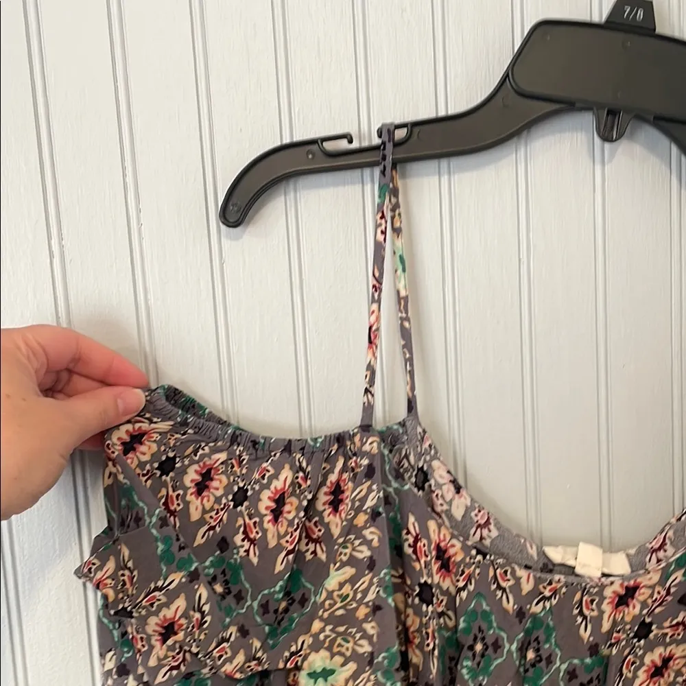 Entro  Gray Floral Ruffled Puff Sleeve Cold Shoulder Dress | Medium - Image 3