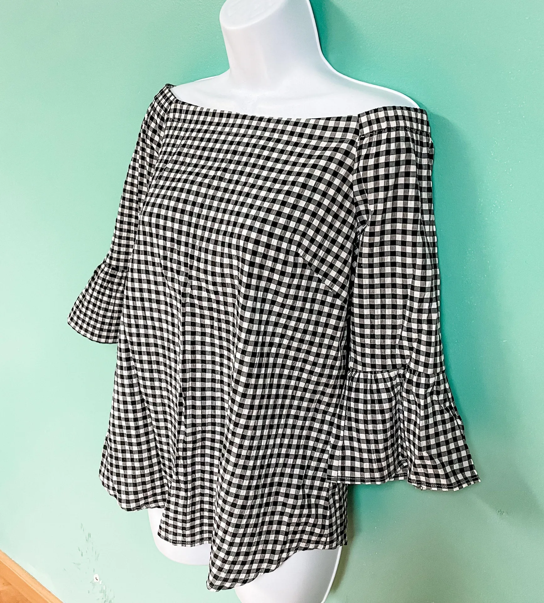 White House Black Market Off Shoulder Gingham Top - Image 6