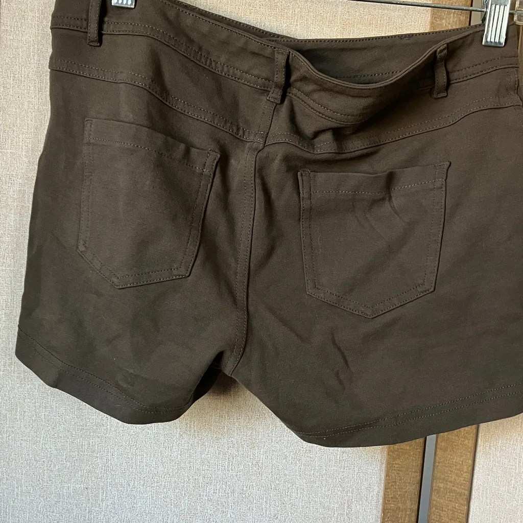 Active USA short shorts large - Image 8