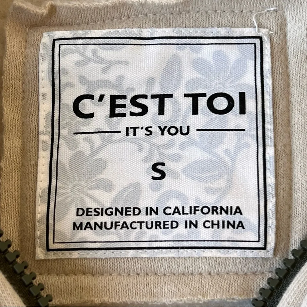 C’EST TOI hoodie jacket size small. - Image 3