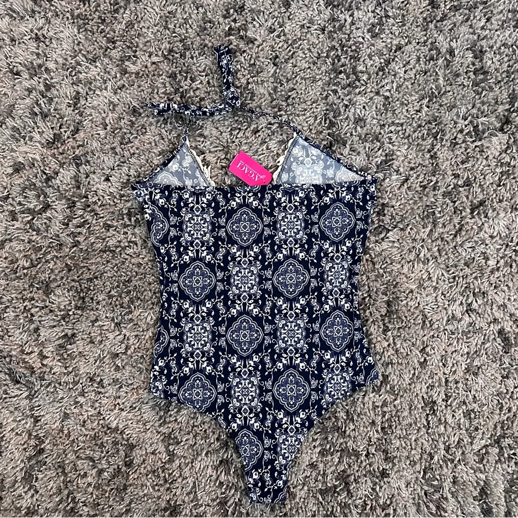🫐NWT Boho Halter Bodysuit - Image 2