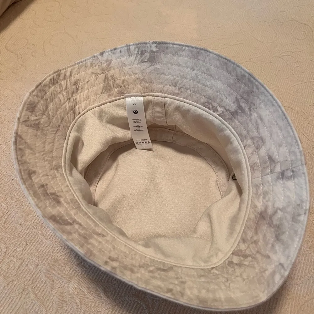 Lululemon Marble Gray Bucket Hat - Image 2
