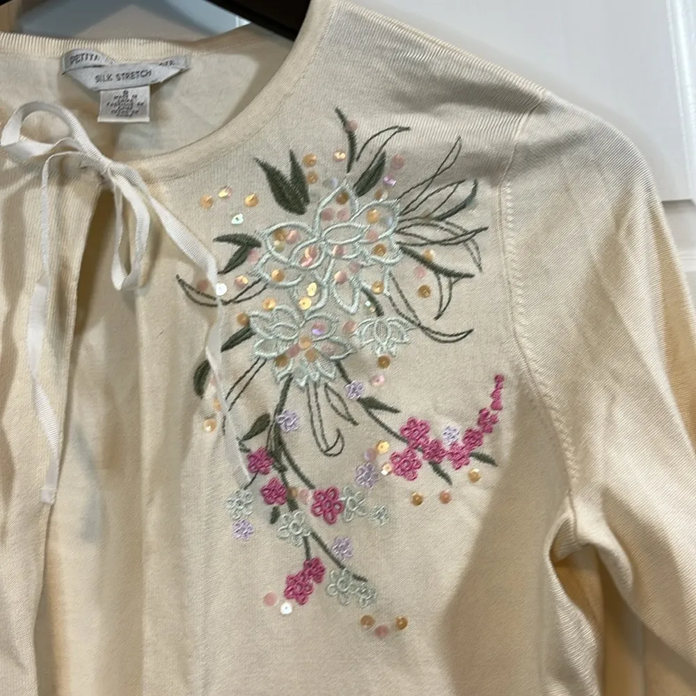 Vintage Petite Sophisticate Silk Stretch Sequin Tie Front Cardigan - Size Small - Image 7