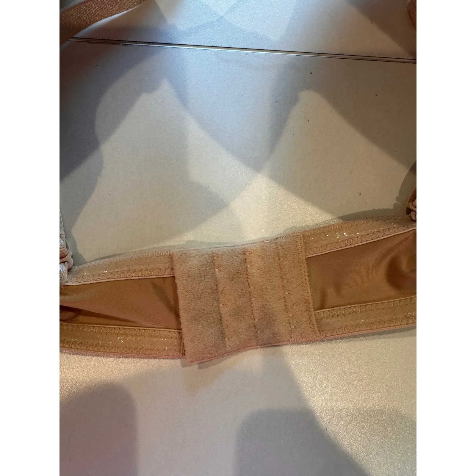 Maidenform Strapless Underwire Bra Convertible Beige‎ 34B Nude Smooth Everyday - Image 3