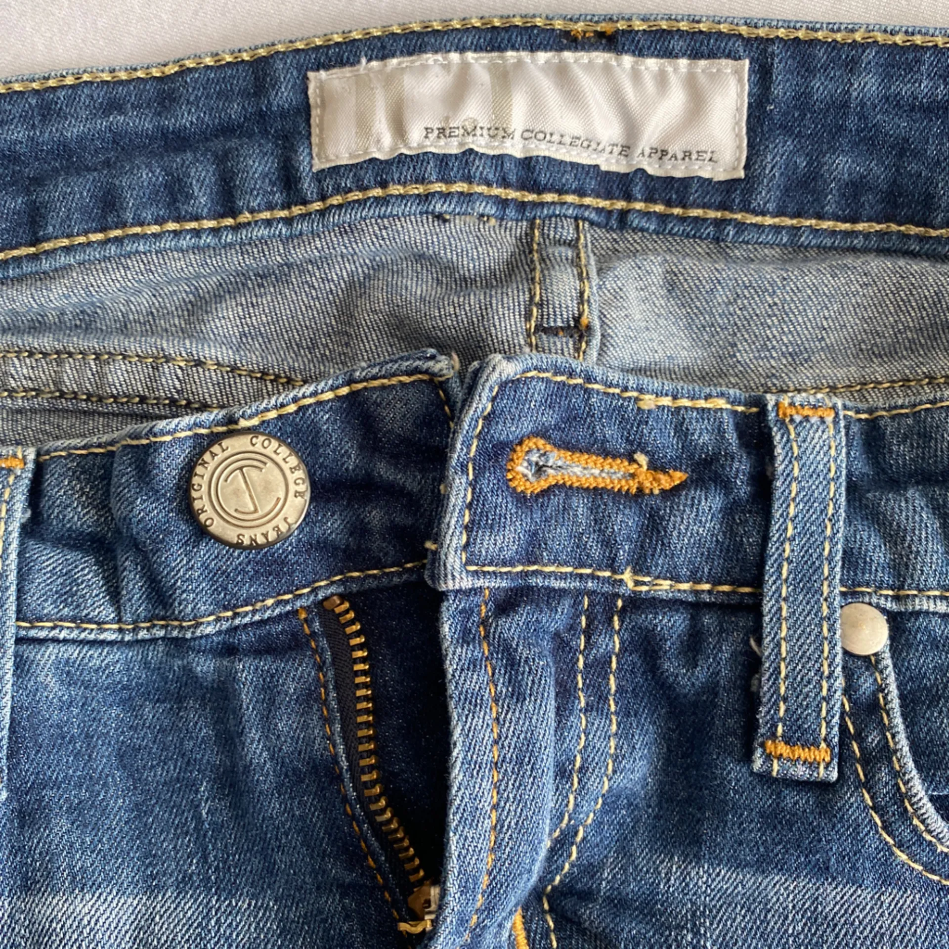 OCJ PREMIUM COLLECTION APPAREL BACK EMBROIDERY SHORT‎ JEAN SHORTS size 26 Blue - Image 6