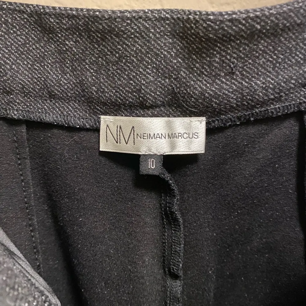 Neiman Marcus  dark grey slacks size 10 - Image 9