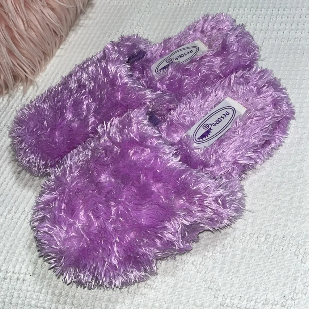 Resorts Purple Fluffy Slippers Womens 5/6 House Shoes Comfy Slip On - Image 4