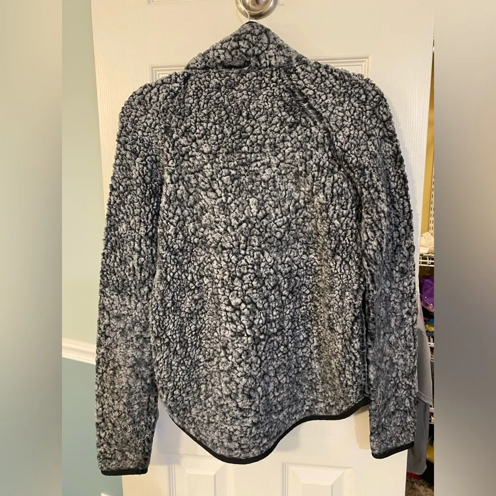 Oddy Oblique Pullover Sweatshirt Women’s Small Black - Image 3