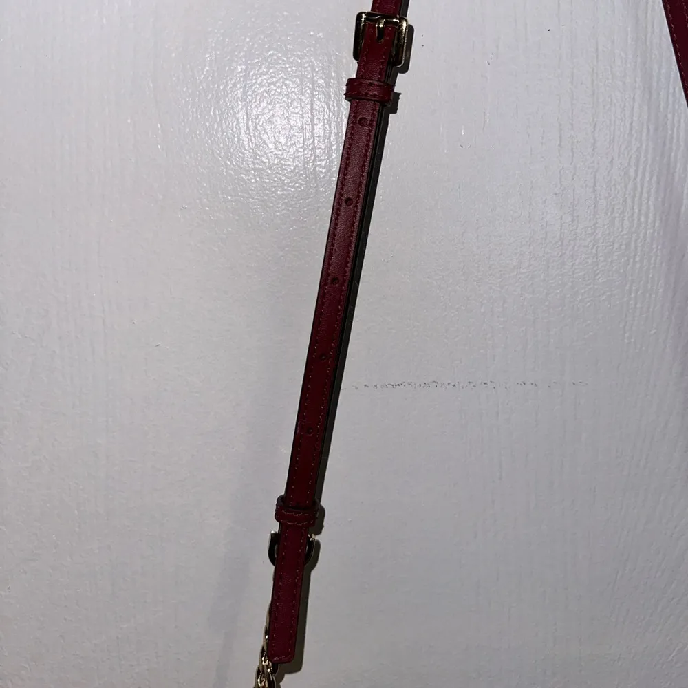 Michael by Michael Kors Jet Set Lg Crossbody in Mulberry Multi Signature Logo Pink - Image 5