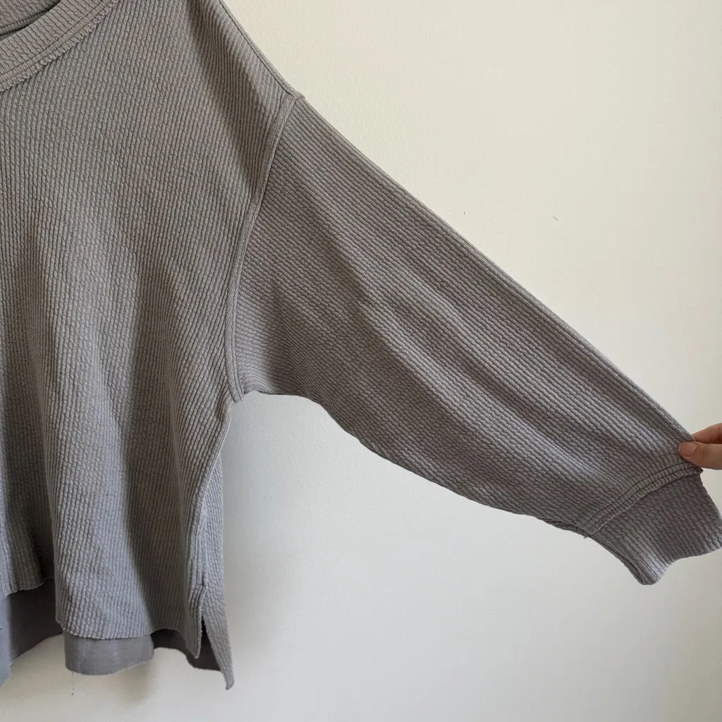 Aerie Wonder Textured V-Neck Sweater Size Medium Gray Ribbed Oversized - Image 5